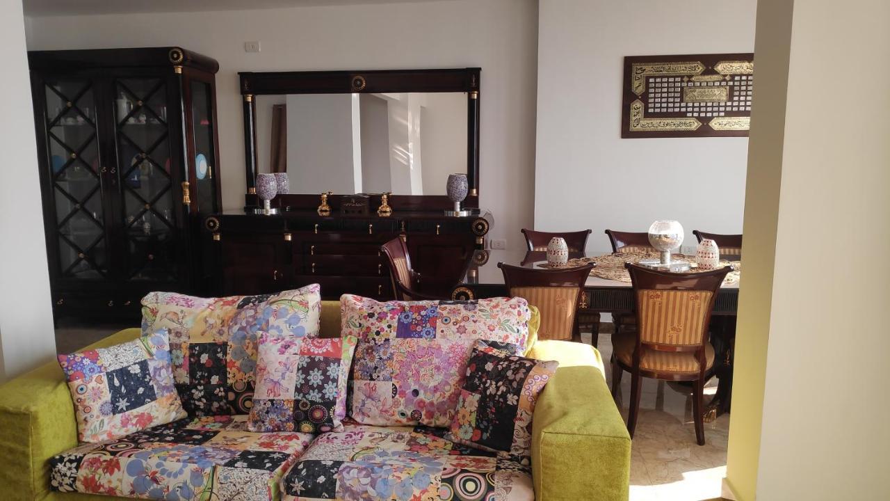 Apartment Nile Pyramidal View Place Cairo